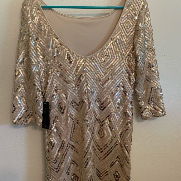 City Triangle Gold Sequin Open Backed Dress. NWT - Picture 9 of 10